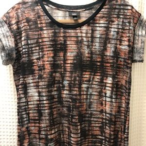 T-shirt style modern blouse